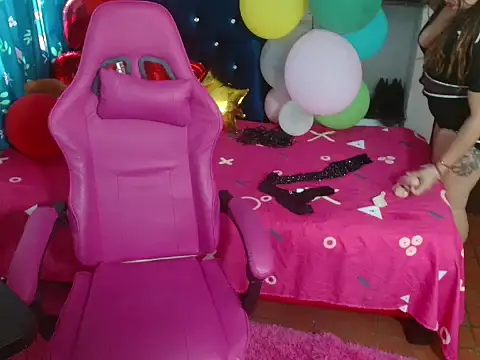 Snapshot of rous-kinky chatting on 26, 9, 2025 rous-kinky online show from 26, 9, 2025