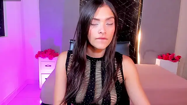 Hannacooper3 online show from 22, 9, 2025