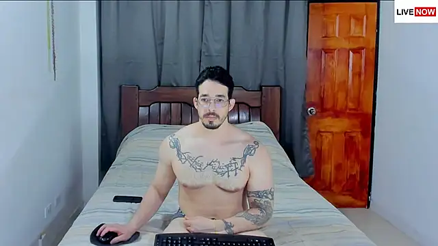 Hunter Hoott online show from 27, 3, 2026