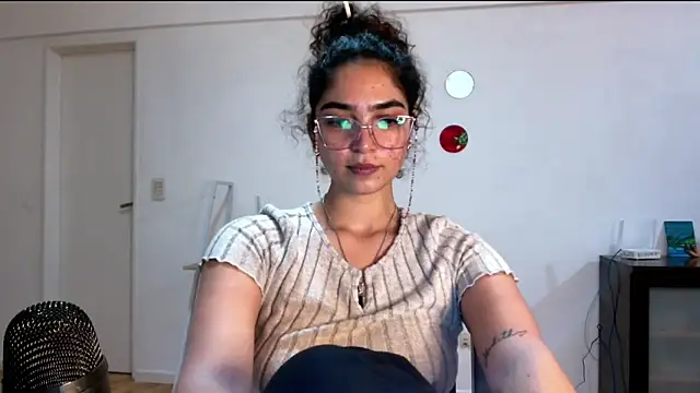 Ariagal online show from 9, 10, 2025