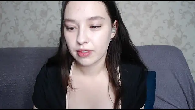 Snapshot of PureLedy chatting on 30, 10, 2025 PureLedy online show from 30, 10, 2025