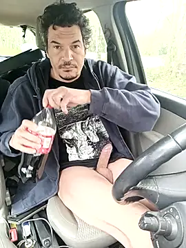 Snapshot of twitshe chatting on 27, 10, 2025 twitshe online show from 27, 10, 2025