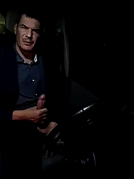 Snapshot of twitshe chatting on 19, 11, 2025 twitshe online show from 19, 11, 2025