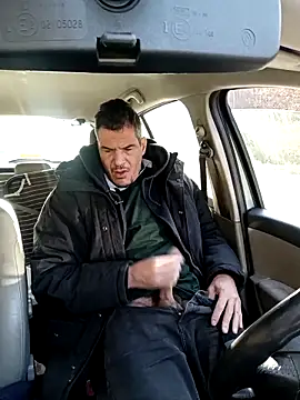 Snapshot of twitshe chatting on 22, 11, 2025 twitshe online show from 22, 11, 2025