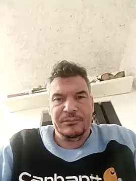 Snapshot of twitshe chatting on 26, 11, 2025 twitshe online show from 26, 11, 2025