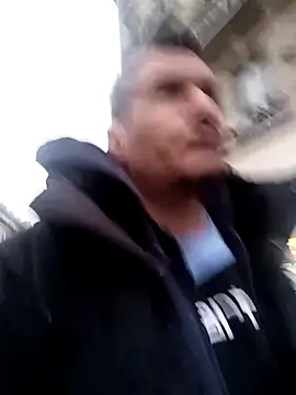 Snapshot of twitshe chatting on 28, 11, 2025 twitshe online show from 28, 11, 2025