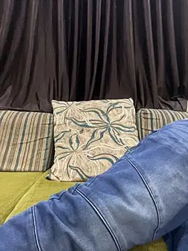 Snapshot of hamstar09 chatting on 8, 10, 2025 hamstar09 online show from 8, 10, 2025