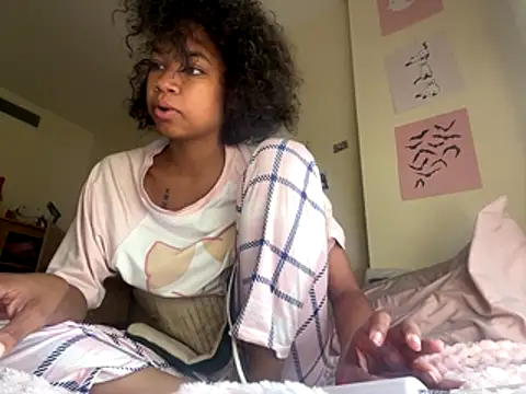 Snapshot of luvrgrllani chatting on 16, 11, 2025 luvrgrllani online show from 16, 11, 2025