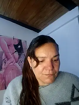 MomSex  online show from 28, 9, 2025