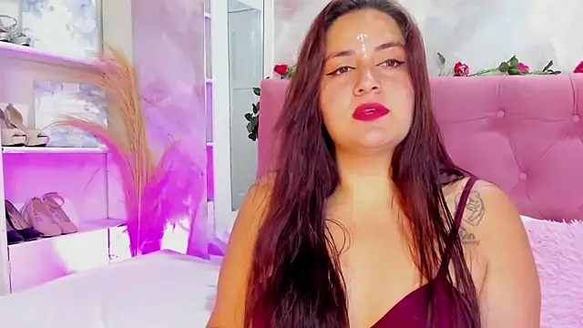 Victoria Guzman online show from 1, 11, 2025