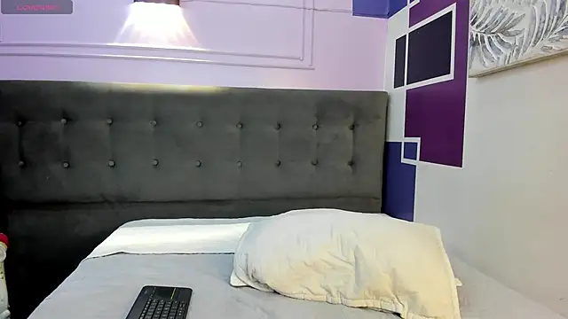 tiiny emilly online show from 10, 10, 2025