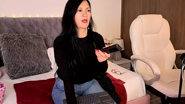 Snapshot of Ternura_Prohibida chatting on 9, 2, 2026 Ternura Prohibida online show from 9, 2, 2026