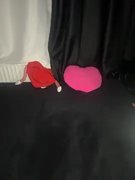 Snapshot of milagros0 chatting on 24, 10, 2025 milagros0 online show from 24, 10, 2025