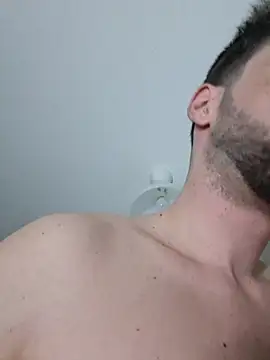 Snapshot of young_swisscouple chatting on 17, 1, 2026 young swisscouple online show from 17, 1, 2026