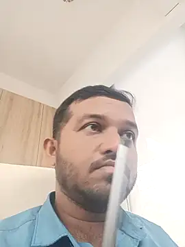 Snapshot of VJ17 chatting on 20, 11, 2025 VJ17 online show from 20, 11, 2025