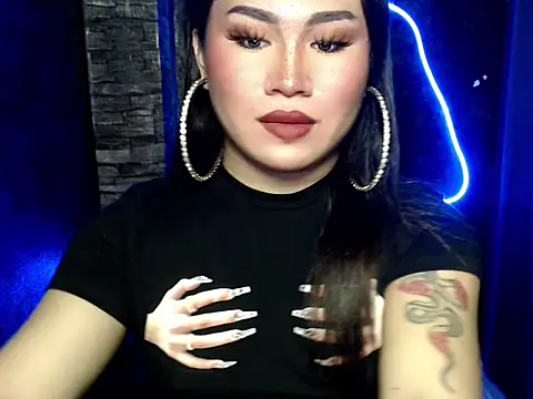 pretty lassy online show from 13, 10, 2025