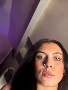 Mesmerising MaxineX online show from 7, 11, 2025