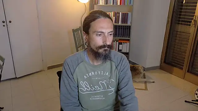 Snapshot of Mrkurt86 chatting on 12, 10, 2025 Mrkurt86 online show from 12, 10, 2025