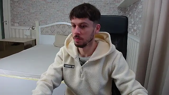 Snapshot of JonahShaw chatting on 10, 10, 2025 JonahShaw online show from 10, 10, 2025