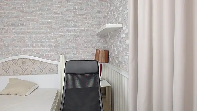 Snapshot of JonahShaw chatting on 24, 10, 2025 JonahShaw online show from 24, 10, 2025