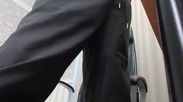 Snapshot of JonahShaw chatting on 28, 10, 2025 JonahShaw online show from 28, 10, 2025