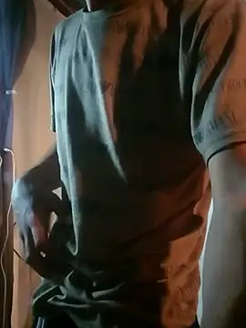 LUISSLEONN0958 online show from 5, 11, 2025