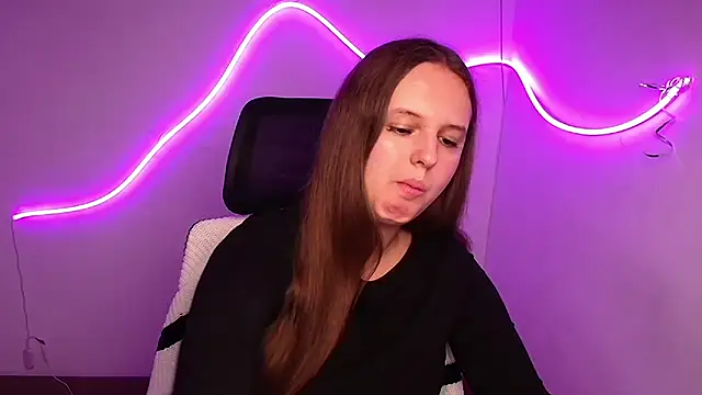 Aurora White online show from 8, 10, 2025