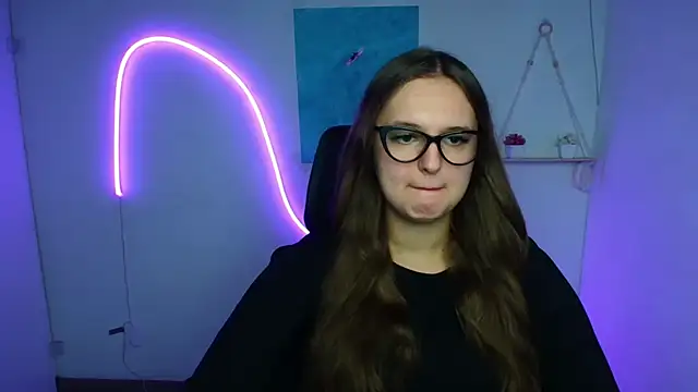 Aurora White online show from 24, 10, 2025