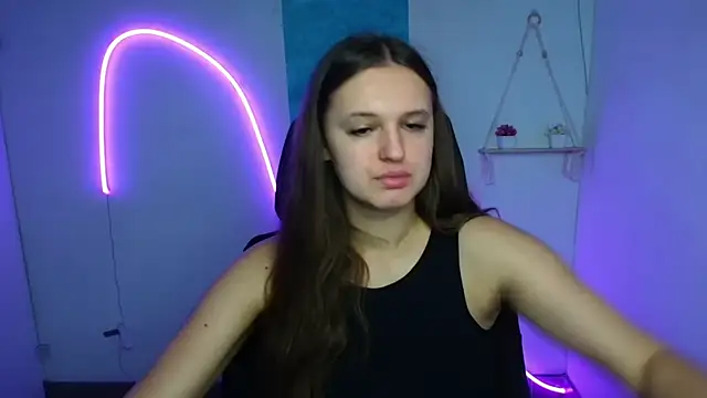 Aurora White online show from 25, 10, 2025