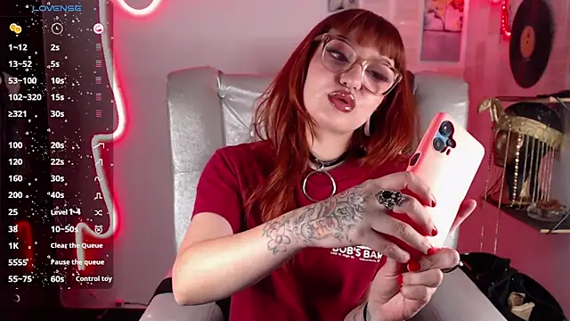 Snapshot of FabulousVenus chatting on 14, 9, 2025 FabulousVenus online show from 14, 9, 2025