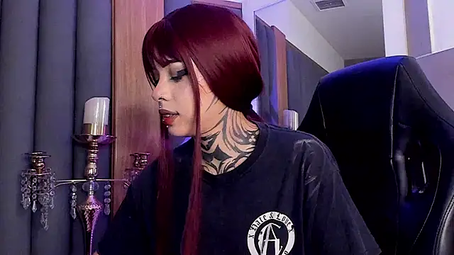 Snapshot of misstomie_ chatting on 17, 9, 2025 misstomie online show from 17, 9, 2025