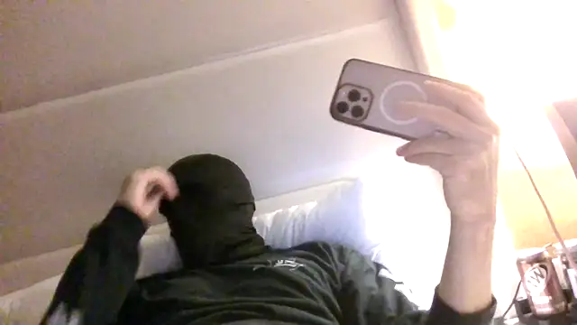 Snapshot of Throatgoat2026 chatting on 19, 11, 2025 Throatgoat2026 online show from 19, 11, 2025