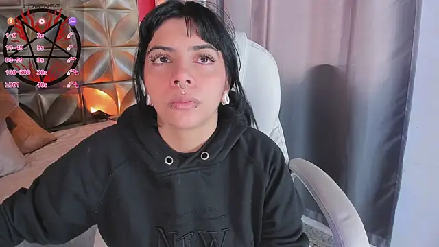 emily-santoss online show from 6, 10, 2025