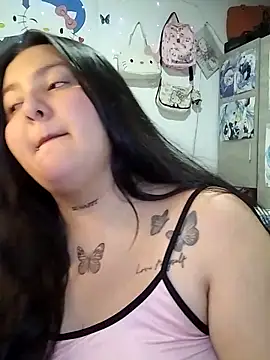 SoffiiCurvy online show from 28, 9, 2025