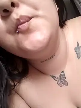 SoffiiCurvy online show from 30, 9, 2025