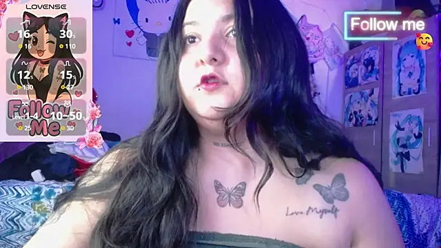 SoffiiCurvy online show from 5, 10, 2025