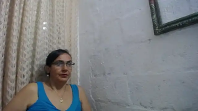 Snapshot of gabbyparker_ chatting on 1, 3, 2026 gabbyparker online show from 1, 3, 2026