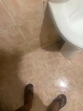 Snapshot of Binuthomas chatting on 23, 3, 2026 Binuthomas online show from 23, 3, 2026