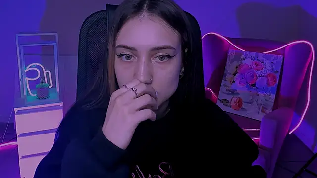 olivianorton online show from 11, 10, 2025