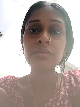 Snapshot of hotshreya69 chatting on 29, 10, 2025 hotshreya69 online show from 29, 10, 2025