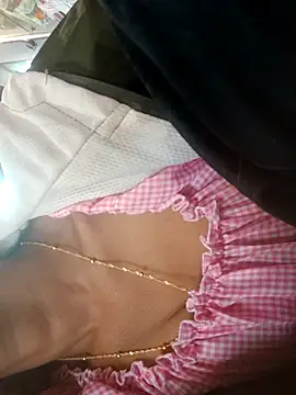 Snapshot of hotshreya69 chatting on 12, 11, 2025 hotshreya69 online show from 12, 11, 2025