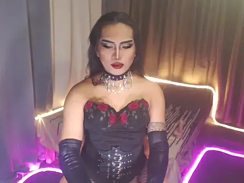 Snapshot of Hail_ur_Dominant chatting on 5, 11, 2025 Hail ur Dominant online show from 5, 11, 2025