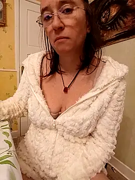 Snapshot of Sophierob1 chatting on 14, 10, 2025 Sophierob1 online show from 14, 10, 2025