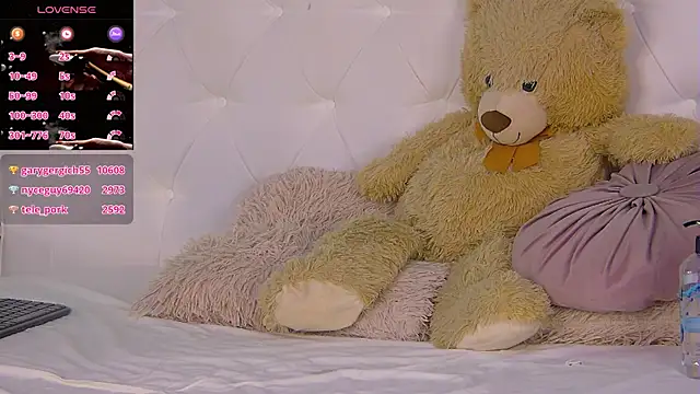 IsisQueen online show from 27, 10, 2025