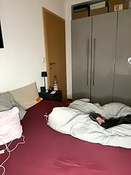 Snapshot of OliviaaFischer chatting on 4, 11, 2025 OliviaaFischer online show from 4, 11, 2025