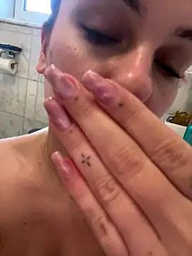 Snapshot of OliviaaFischer chatting on 2, 12, 2025 OliviaaFischer online show from 2, 12, 2025