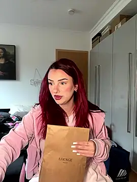 Snapshot of OliviaaFischer chatting on 17, 3, 2026 OliviaaFischer online show from 17, 3, 2026