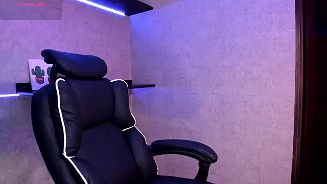 RenataLeclair online show from 11, 10, 2025