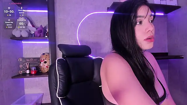 Snapshot of RenataLeclair chatting on 25, 2, 2026 RenataLeclair online show from 25, 2, 2026