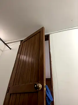 emma hot2006 online show from 12, 11, 2025